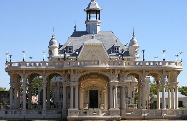 Classic Tour and Sailing in Tigre and Delta of Buenos Aires