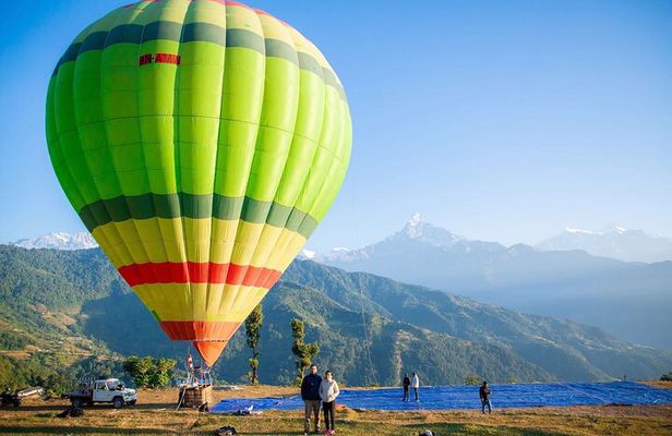 Pokhara: Hot Air Ballooning Tour in Pokhara