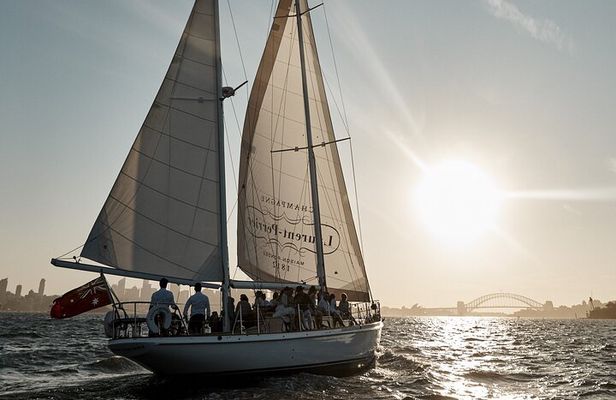 Private Luxury Cruise on Sydney Harbour on Classic Yacht 