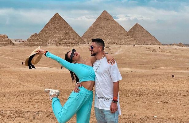 Discover Cairo: Full-Day Guided Tour By Bus from Hurghada