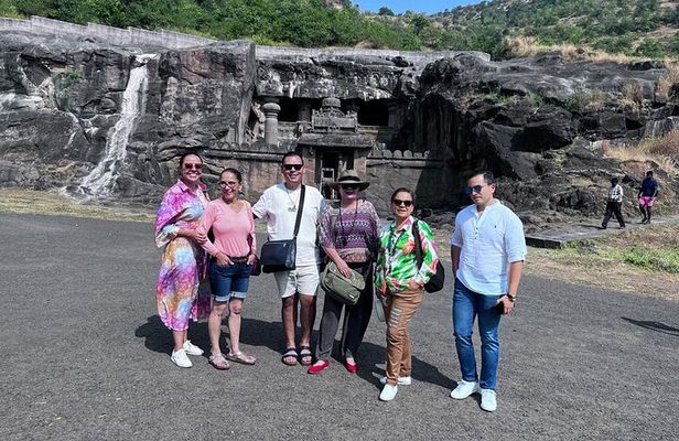 Most Popular 2-Day Guided Tour of Ajanta & Ellora Caves with Car
