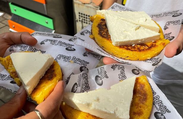 Vegetarian Food Tasting Downtown Medellin