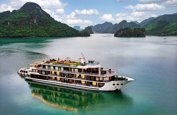 Dora Cruise Luxury 5 Star in Halong & Lan Ha Bay 2 Days 1 Night