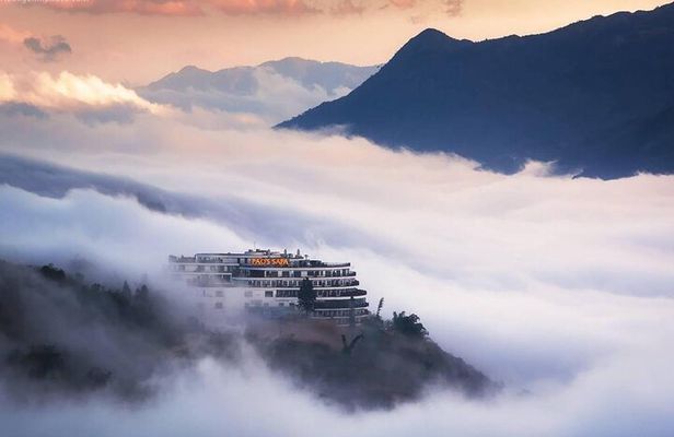 VIP LUXURY Sapa 2D1N -TRANSFER BY LUX LIMOUSINE CAR (Stay at 5* hotel)