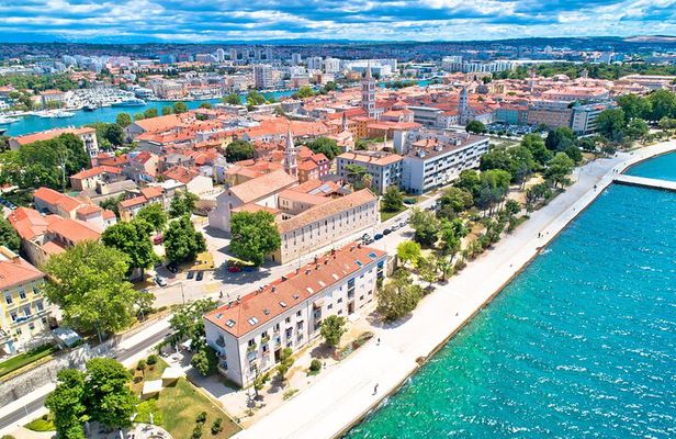 Private Cultural Walk in Historic Zadar