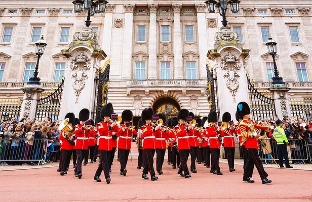 Big Ben, Westminster Abbey & Changing of the Guard Guided Tour