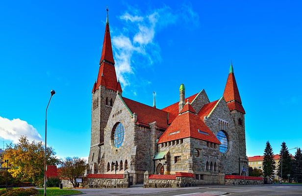 Private Historic Tampere Heritage Walking Tour