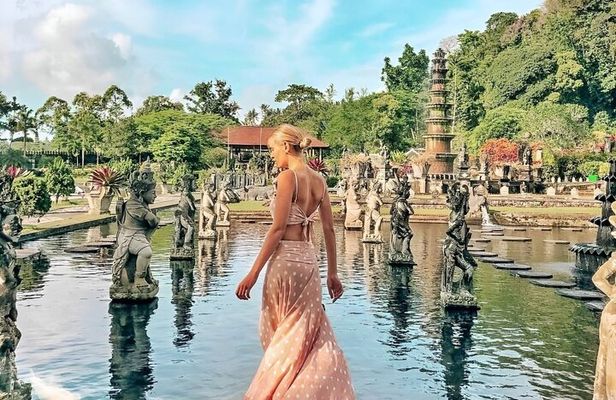 Bali Instagramable Tour: Gates of Heaven Lempuyang - Water Palace - Waterfall