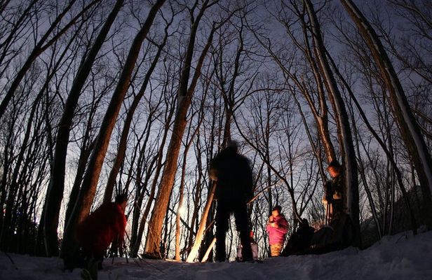Sapporo Night Hike and Night View Private Guided Experience