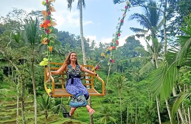 Ubud Tour : Jungle Swing - Campuhan Ridge Walk - Tegenungan Waterfall