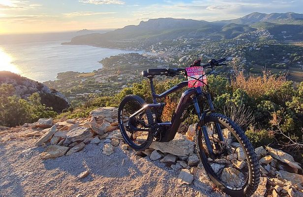 Cassis National Park E-Mountain Bike Experience with Virtual Guide