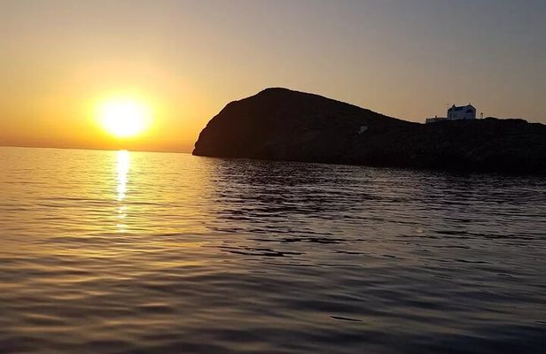 From Heraklion: Small group 6h Sunset Sailing trip to Dia Island
