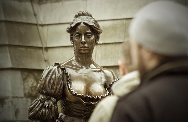 Private Historic Dublin Heritage Walking Tour for Couples