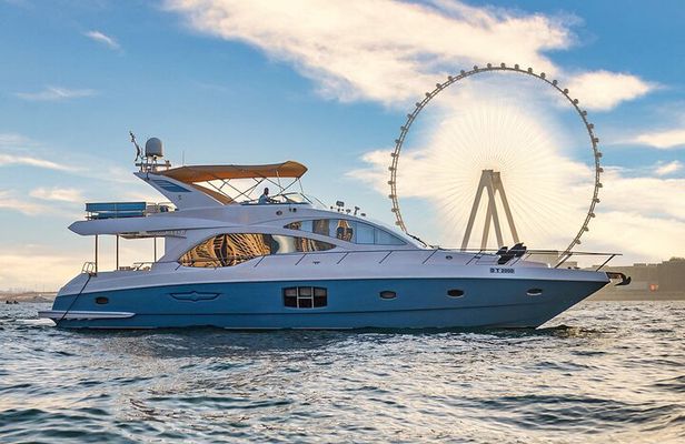 Sunset escape on Bluemoon 64ft from Dubai Marina to Atlantis