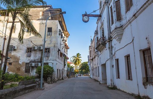 Explore The Stone Town in Zanzibar
