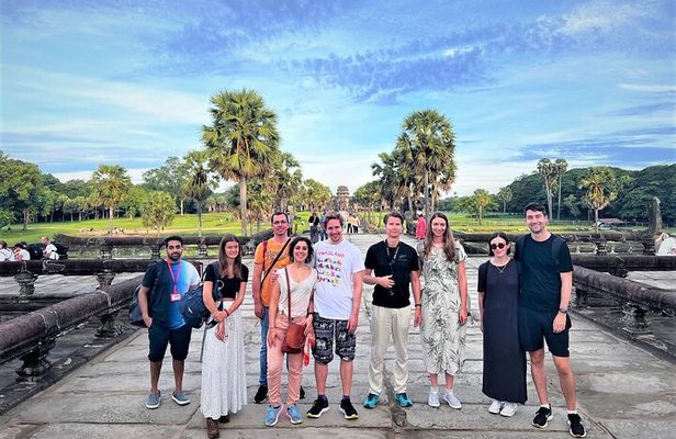 Private Temples and Lake Explorer