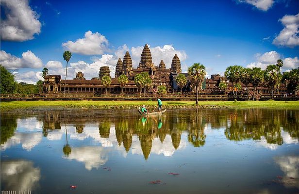 2-Day Angkor Wat With Small, Big Circuit and Banteay Srei Tour