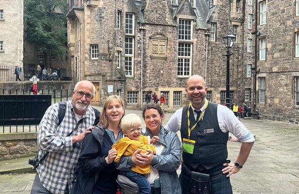 Private Royal Mile walking tour - Discover the history of our most famous street