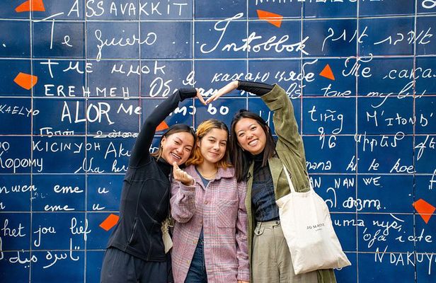 Paris Montmartre Walking Tour: Art & Rebel Legacy - Small Group