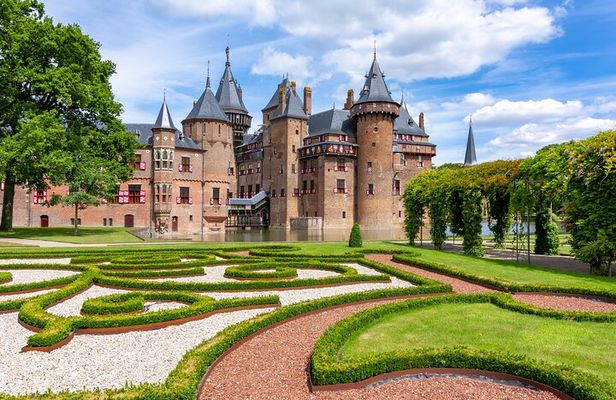 De Haar Castle, Utrecht and Muiderslot from Amsterdam by Car