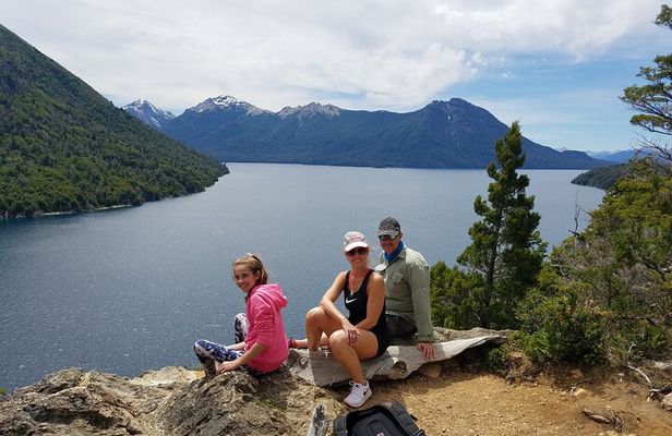 Multisport: Moreno Lake Kayaking and Mirador del Tristeza Hiking
