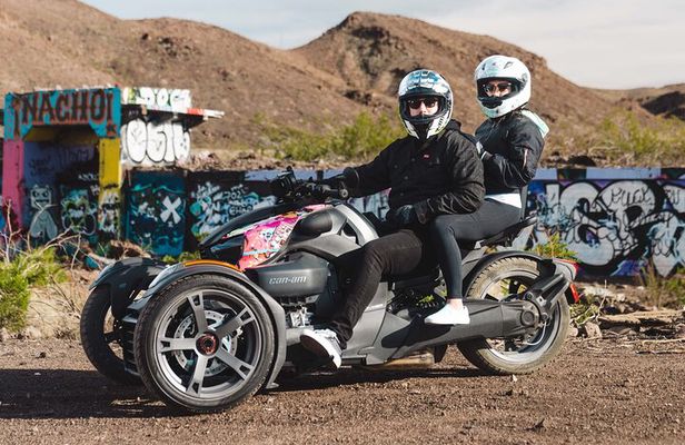 Private Guided Red Rock Canyon Tour for Couples on a CanAm Trike