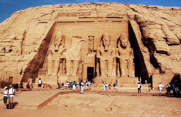 4 Days Aswan Luxor Cruise with Visit in the Famous Attractions