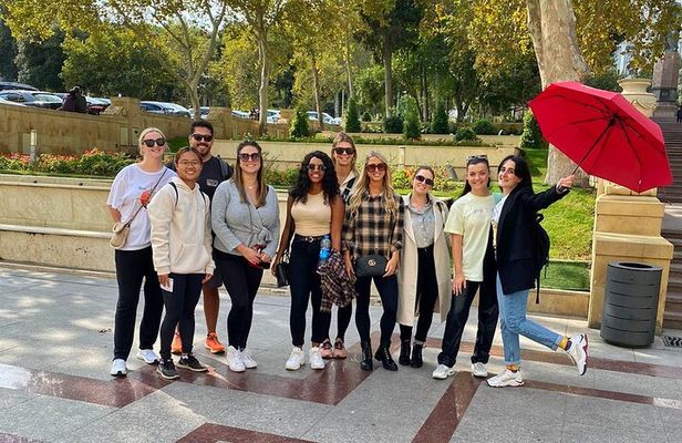 Eat Like a Local: Baku Dining & Wine Tasting Experience