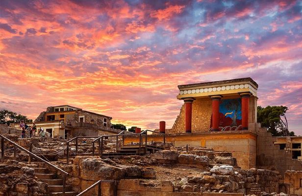 Full-Day Tour Knossos and Heraklion From Chania