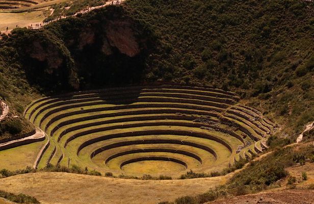 Sacred Valley and Machu Picchu 2 Days Tour