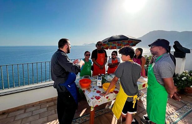 Cooking Class on the Amalfi Coast with Tasting Included