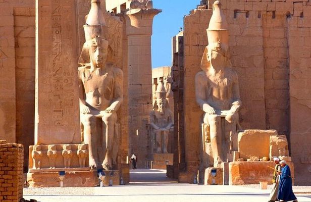 Full Day Tour to East and West Banks of Luxor (Private)