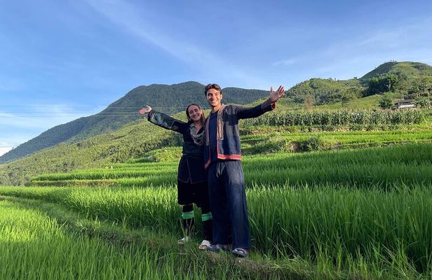 Explore Sapa By Trekking Adventures Local Villages Old Market