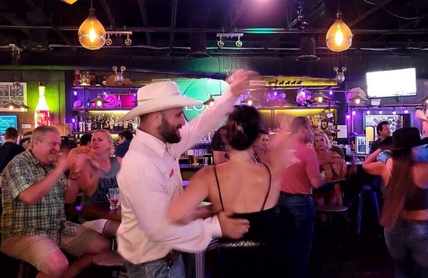 Two Step and Country Swing Dance Class in Nashville