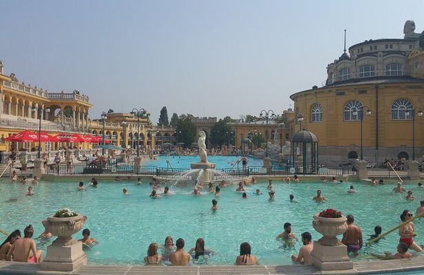 Private Thermal Heritage Tour of Historic Budapest