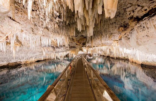 Bermudaful Island Caves and Coastlines Tour