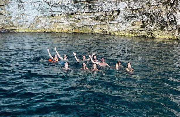 Vlore Speedboat Tour to Haxhi Ali Cave