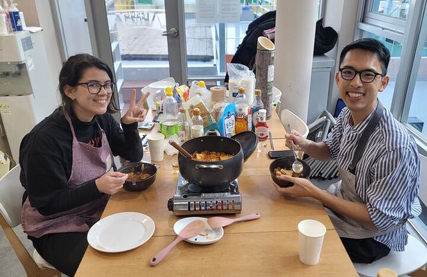Busan Tailored Korean cooking class (Vegan OK)with market tour