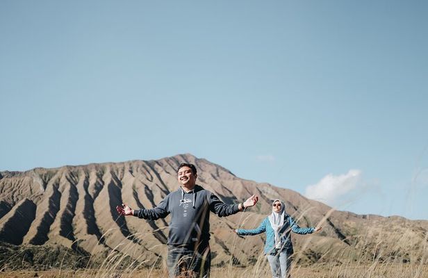 1 Day - Bromo Afternoon Siesta Tour start MALANG or SURABAYA // 11:00 - 18:00