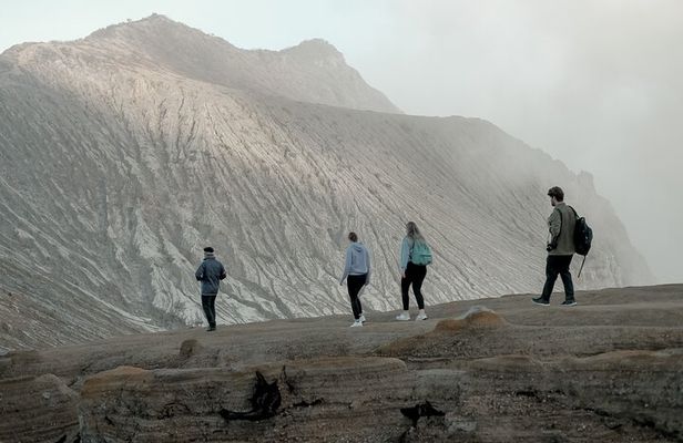 4 Days - Tumpak Sewu, Madakaripura, Mount Bromo, and Ijen