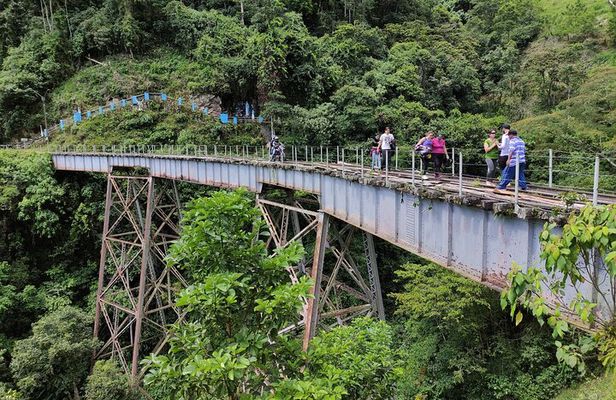 Private Hike to the Hidden Railway Line near Medellin