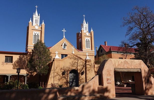 Intriguing Heritage of Albuquerque - Walking Tour