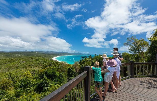 Whitehaven Beach and Hamilton Island Cruise from Airlie Beach