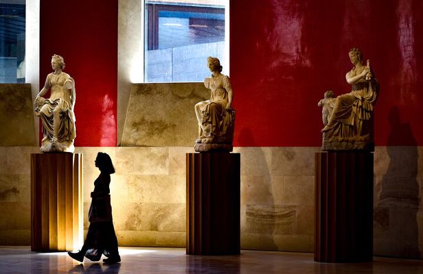 2 Days Guided Cultural Tour in Madrid Royal Palace and 3 Museums