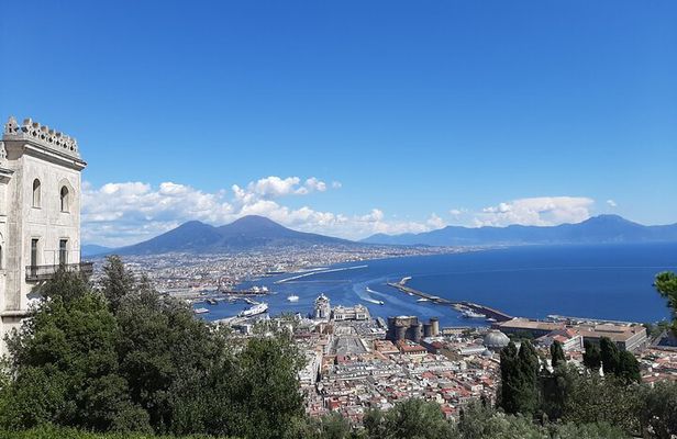 Private Guided Tour from San Martino alla Pignasecca to Naples