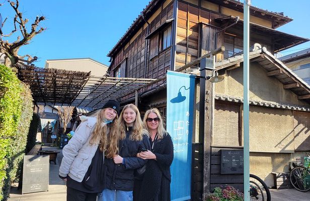 Experience Old and Nostalgic Tokyo: Yanaka Walking Tour