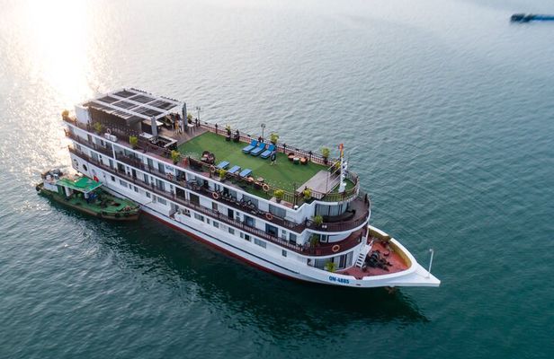 5 Star Amanda Cruise - Luxury Overnight Cruise Halong Bay (2D1N)
