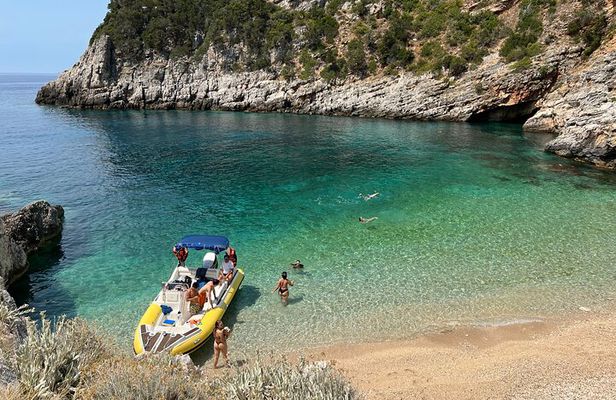 Vlore Speedboat Tour to Dafina Bay & Haxhi Ali Cave