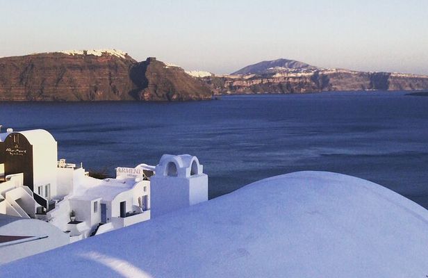 Magical Santorini Highlights Private Tour