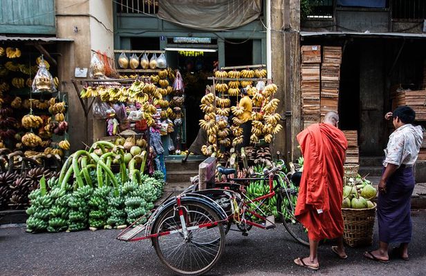 Walking Tour in Downtown Yangon